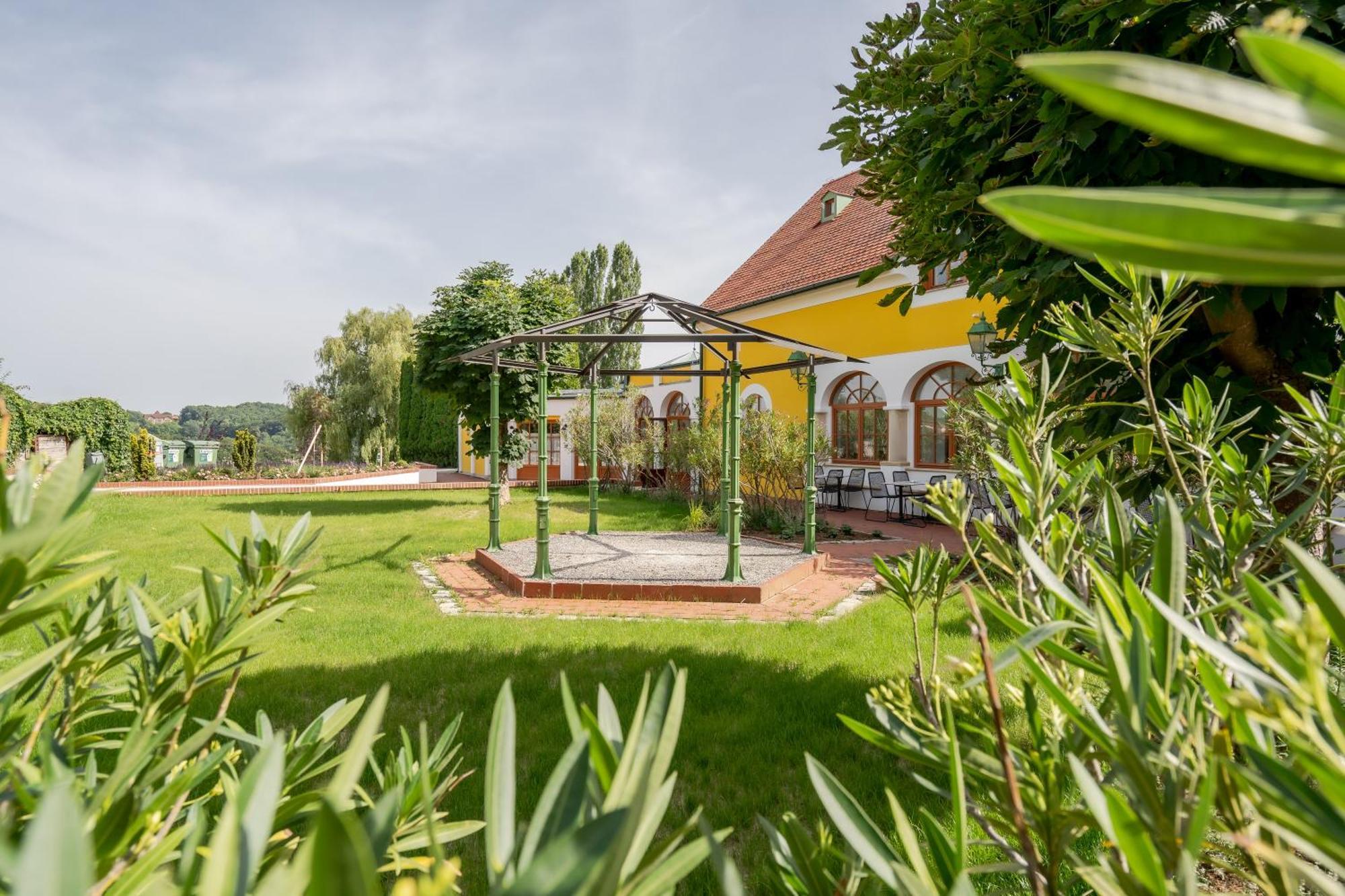 Hotel Roemerstein Loipersdorf bei Fürstenfeld Exterior foto